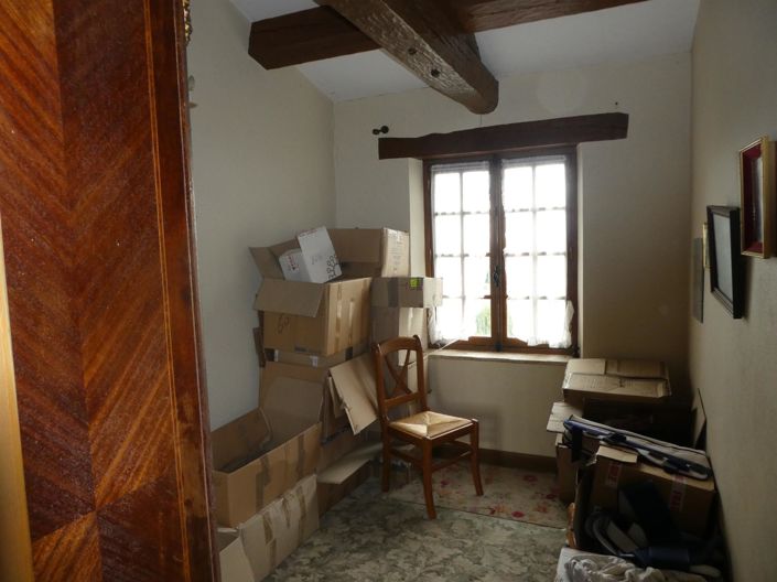 Image No.17-6 Bed House for sale