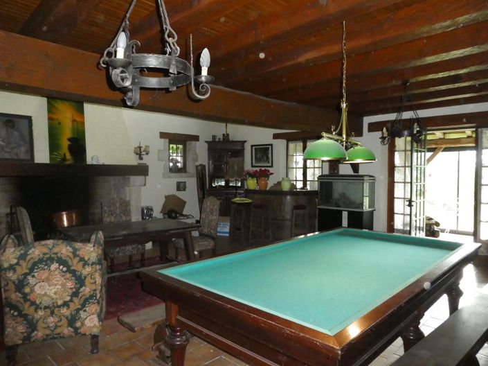 Image No.2-6 Bed House for sale