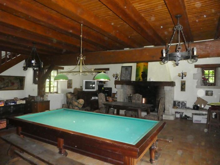 Image No.8-6 Bed House for sale