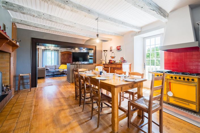 Image No.20-4 Bed House for sale