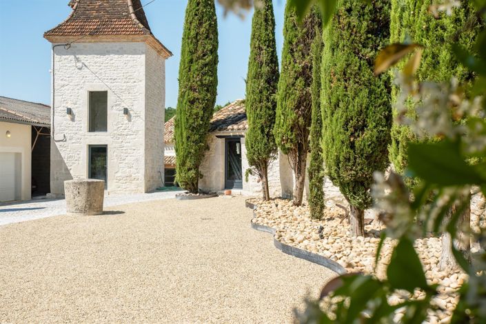 Image No.6-4 Bed House for sale