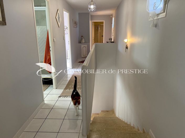 Image No.15-4 Bed House for sale