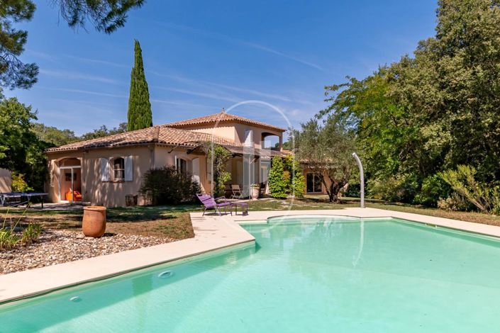 Image No.2-4 Bed House for sale