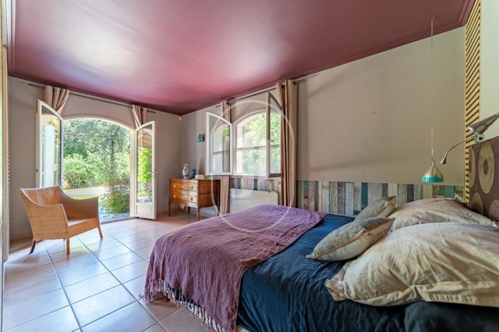 Image No.9-4 Bed House for sale