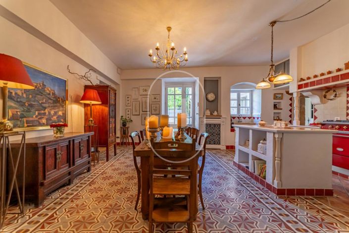 Image No.5-6 Bed House for sale