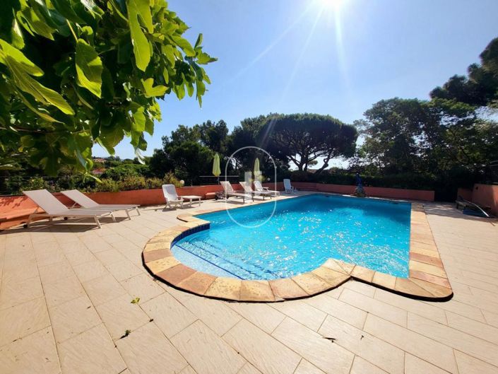 Image No.13-8 Bed House for sale