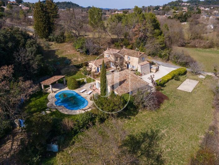 Image No.2-4 Bed House for sale