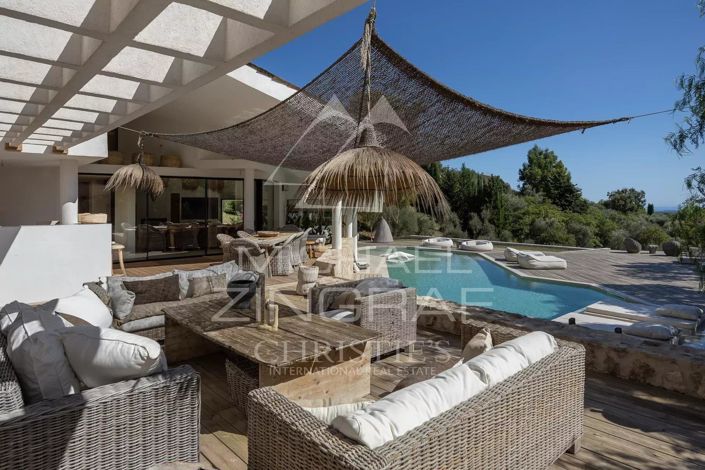 Image No.10-4 Bed House for sale