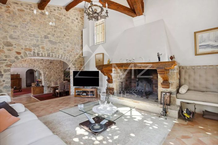 Image No.3-5 Bed House for sale