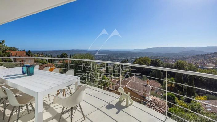 Image No.9-4 Bed House for sale