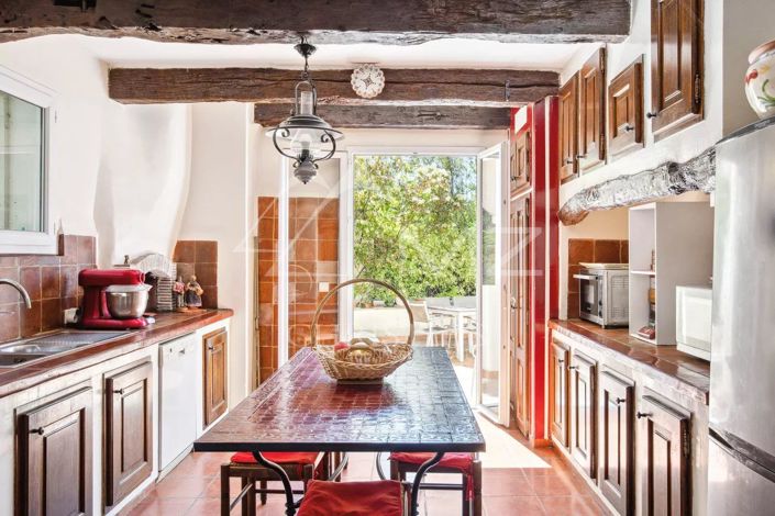 Image No.3-4 Bed House for sale