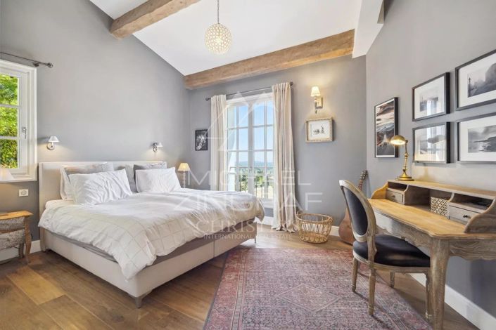 Image No.10-4 Bed House for sale