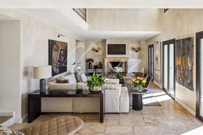 Image No.4-6 Bed House for sale