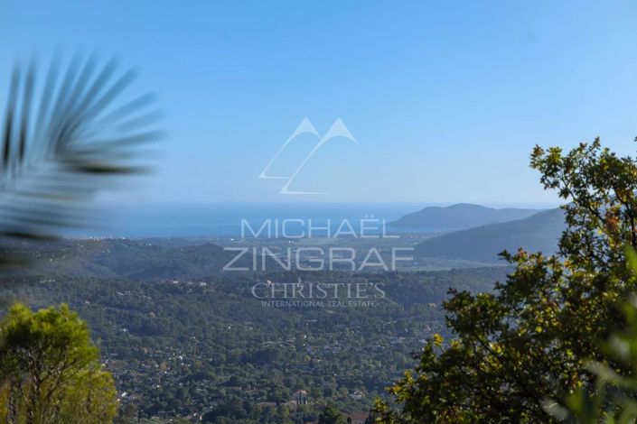 Image No.9-5 Bed House for sale