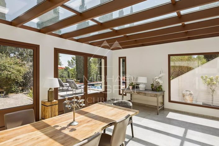 Image No.4-5 Bed House for sale