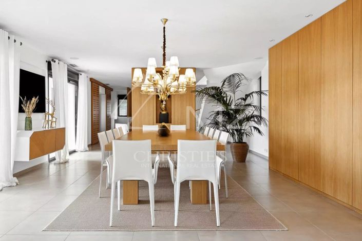 Image No.5-4 Bed House for sale