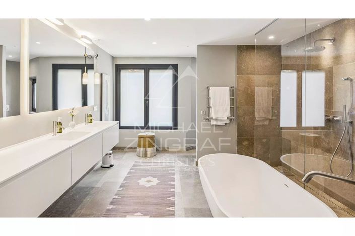 Image No.10-5 Bed House for sale