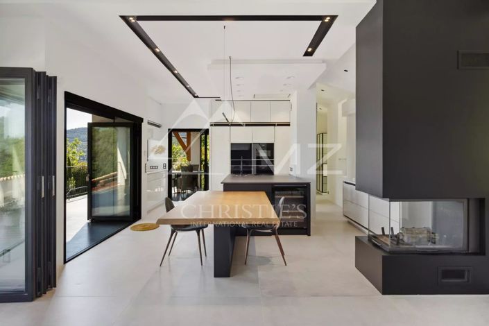 Image No.5-5 Bed House for sale