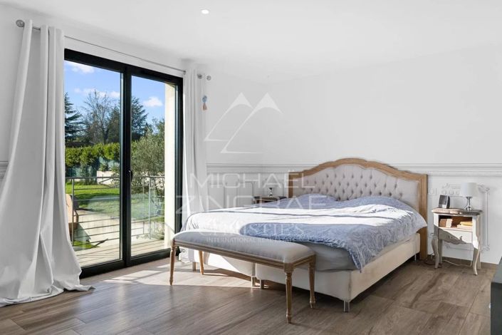 Image No.11-Maison de 4 chambres à vendre à Châteauneuf-Grasse