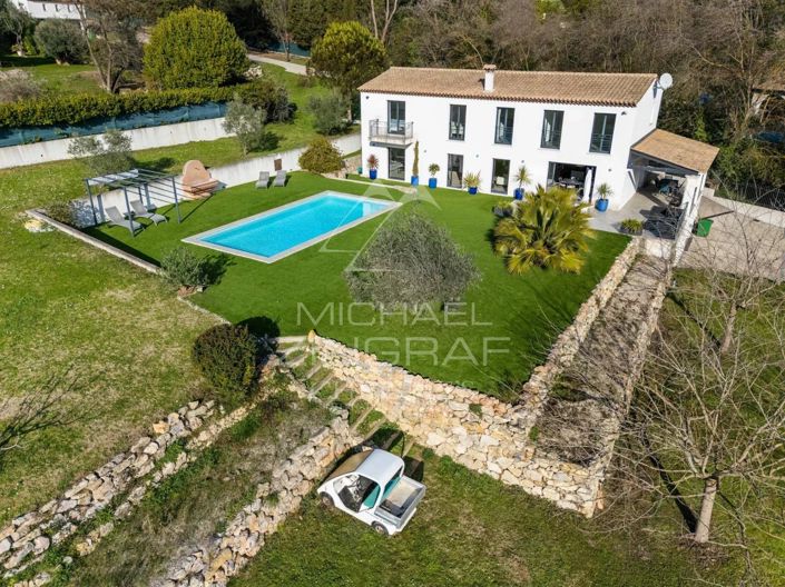 Image No.2-4 Bed House for sale