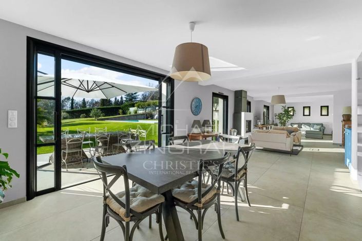 Image No.7-4 Bed House for sale