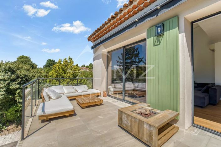 Image No.11-5 Bed House for sale