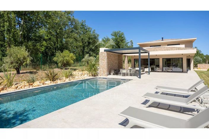 Image No.2-4 Bed House for sale