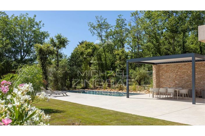 Image No.3-4 Bed House for sale