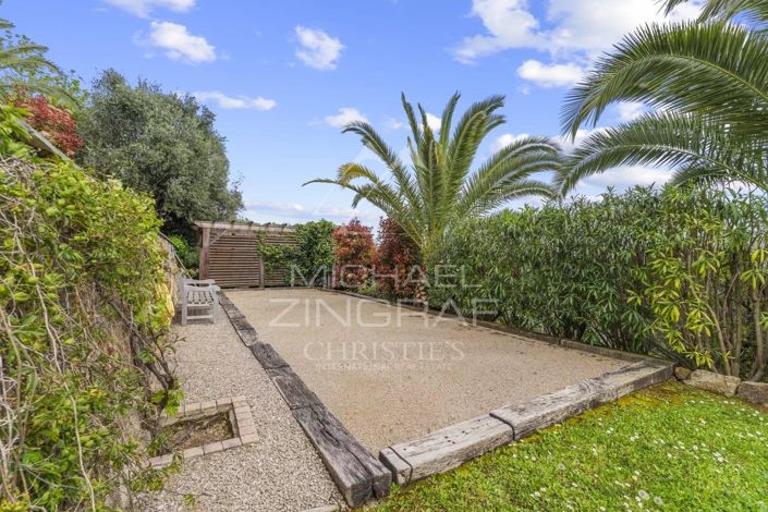 Image No.11-5 Bed House for sale