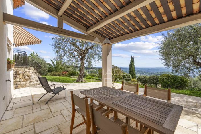 Image No.7-5 Bed House for sale