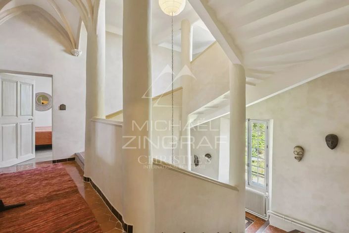 Image No.12-6 Bed House for sale