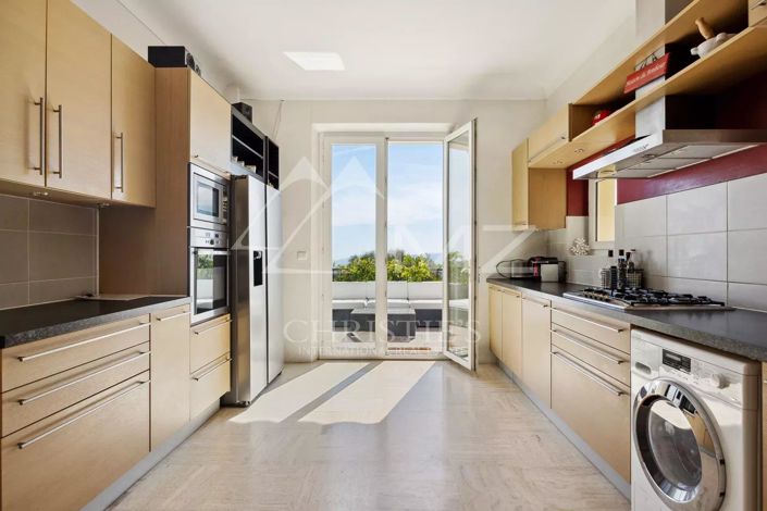 Image No.6-Maison de 5 chambres à vendre à Châteauneuf-Grasse