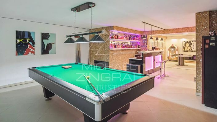 Image No.6-5 Bed House for sale