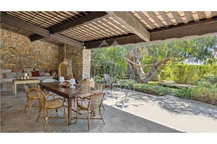 Image No.4-5 Bed House for sale