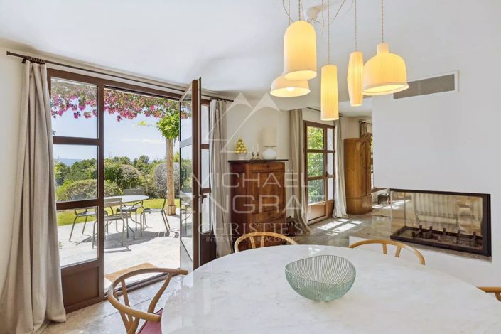 Image No.7-5 Bed House for sale