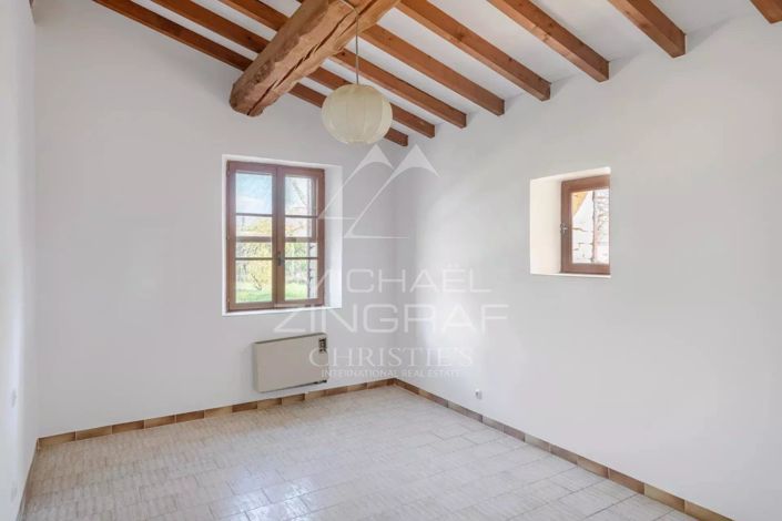 Image No.14-3 Bed House for sale