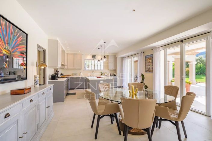 Image No.4-4 Bed House for sale