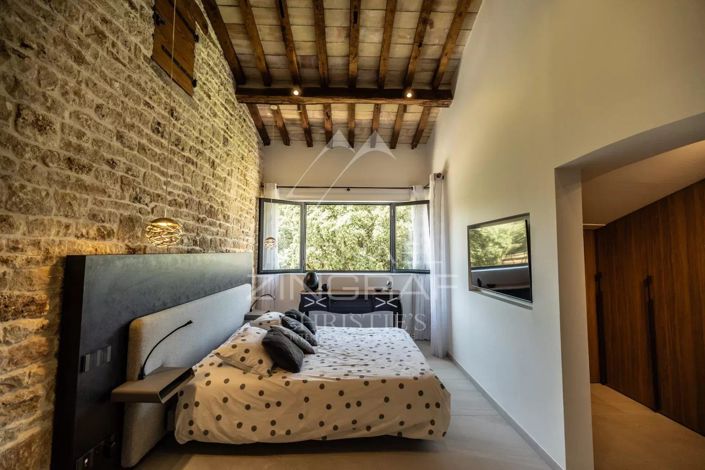 Image No.13-8 Bed House for sale