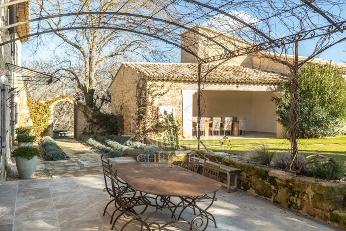 Image No.7-8 Bed House for sale