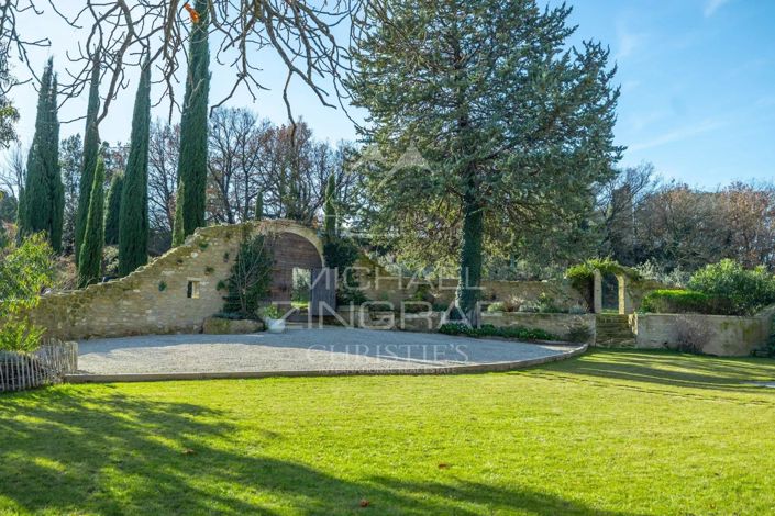 Image No.8-8 Bed House for sale