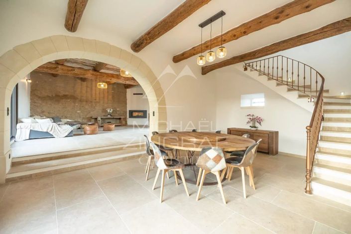 Image No.9-8 Bed House for sale