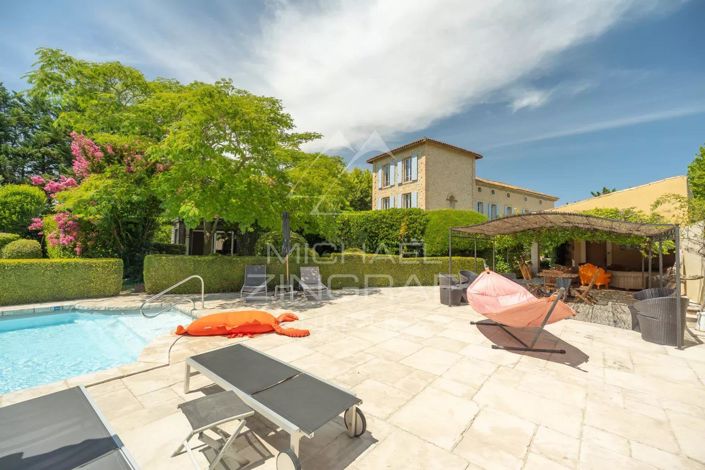 Image No.12-10 Bed House for sale