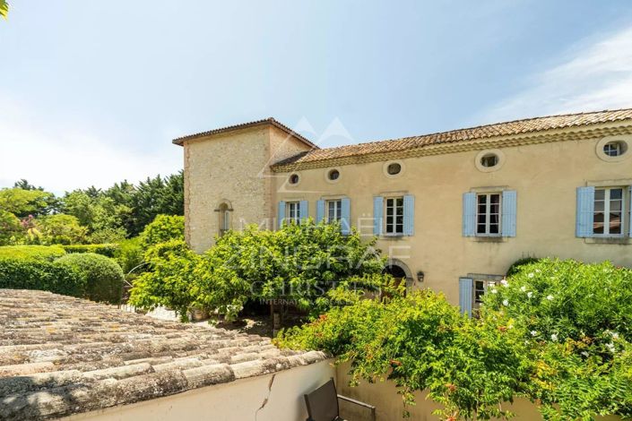 Image No.2-10 Bed House for sale