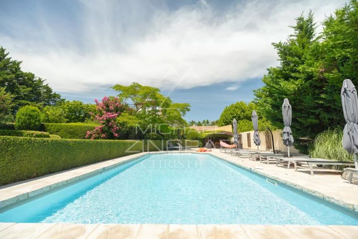 Image No.5-10 Bed House for sale