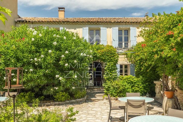 Image No.6-10 Bed House for sale