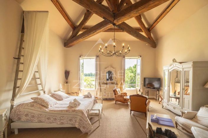 Image No.9-10 Bed House for sale