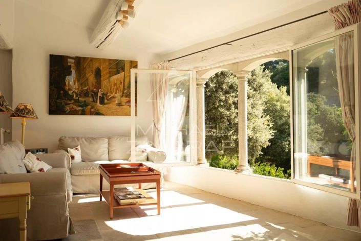 Image No.7-7 Bed House for sale