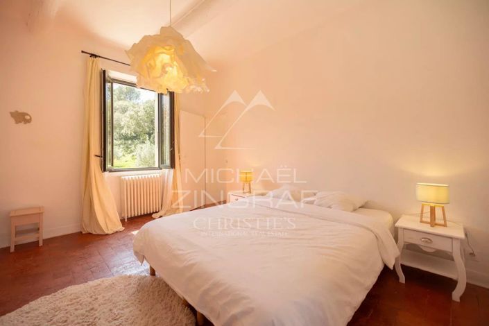 Image No.10-Maison de 6 chambres à vendre à L'Isle-sur-la-Sorgue