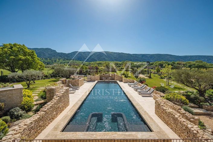 Image No.5-7 Bed House for sale