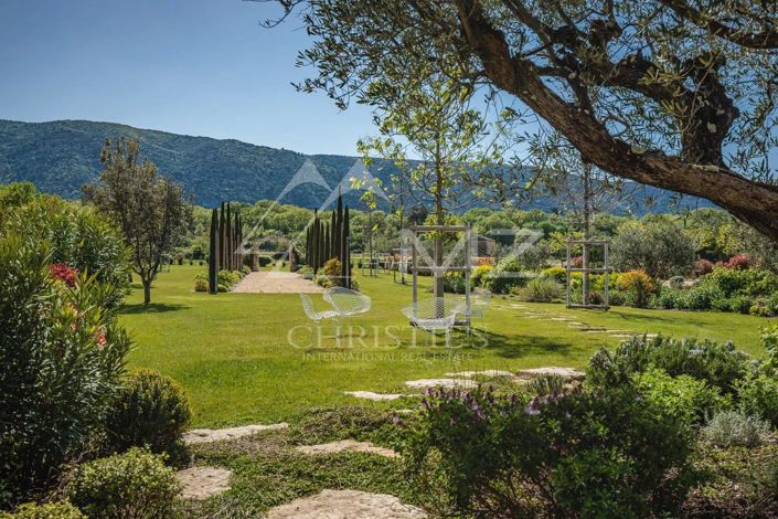 Image No.7-7 Bed House for sale